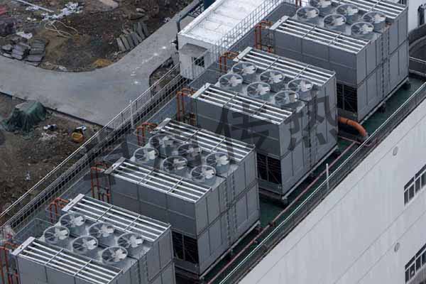 Zhenhua port (Shanghai)